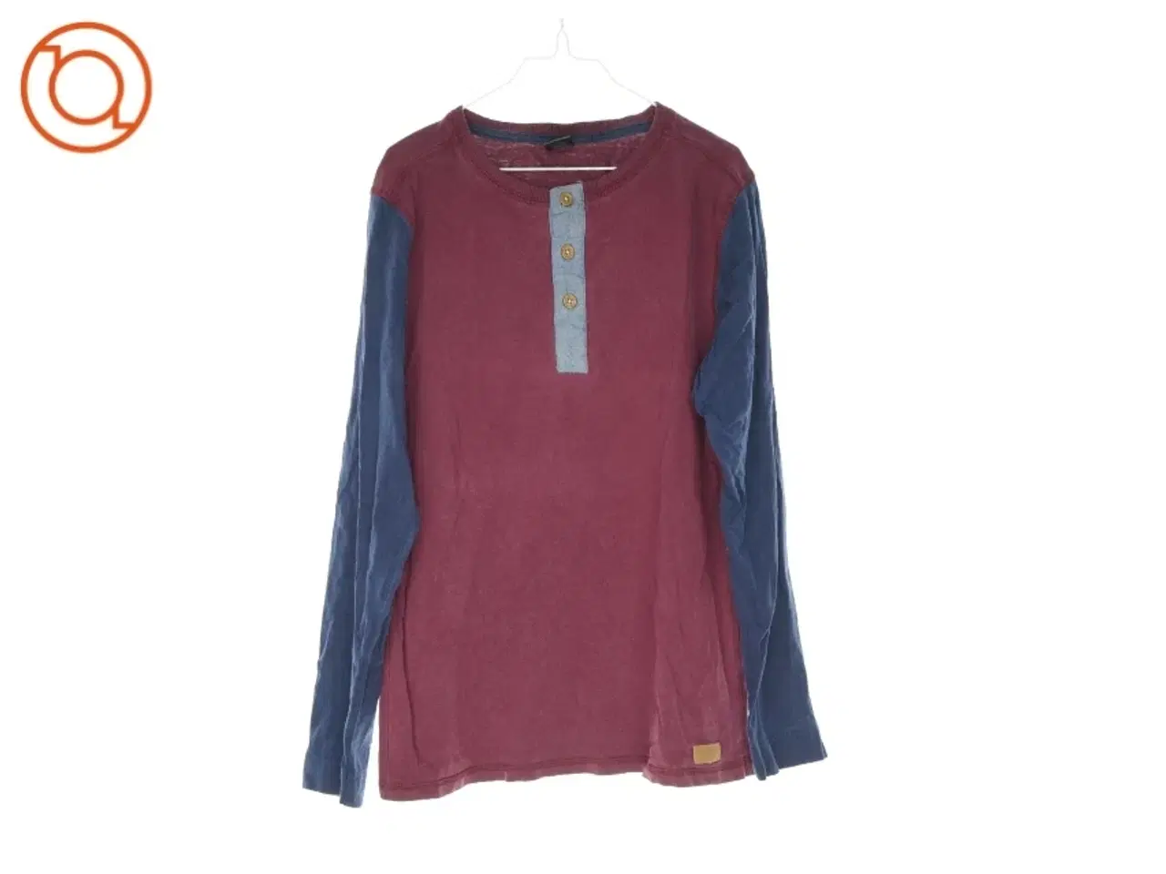 Billede 1 - Bluse fra Adventure (str. 158 cm)