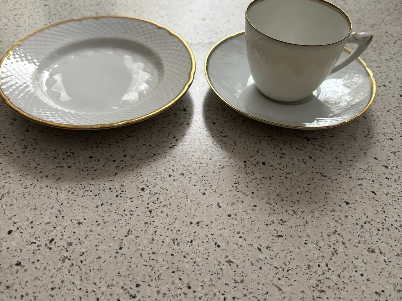 Billede 1 - Bing og Grøndahl Hartmann hvid