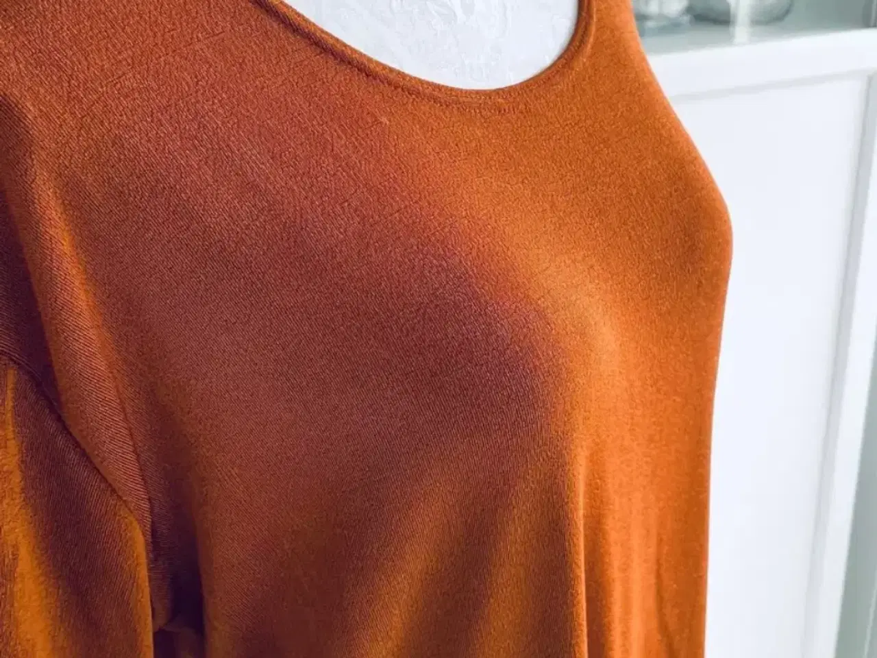 Billede 3 - Oversize t-shirt i rusten orange 