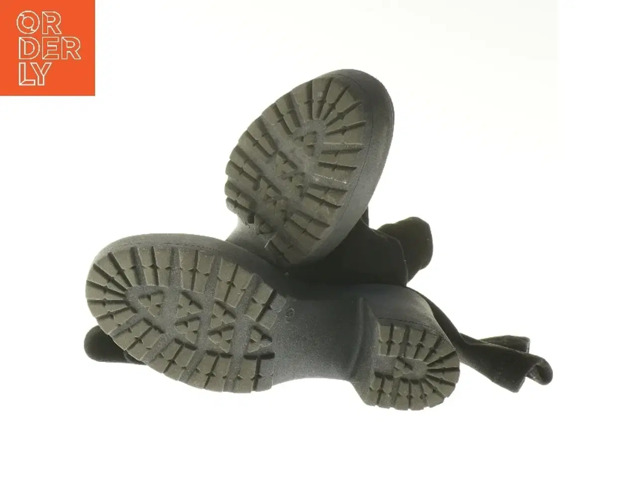 Billede 2 - Sort støvle med høj hæl (str. 39 )