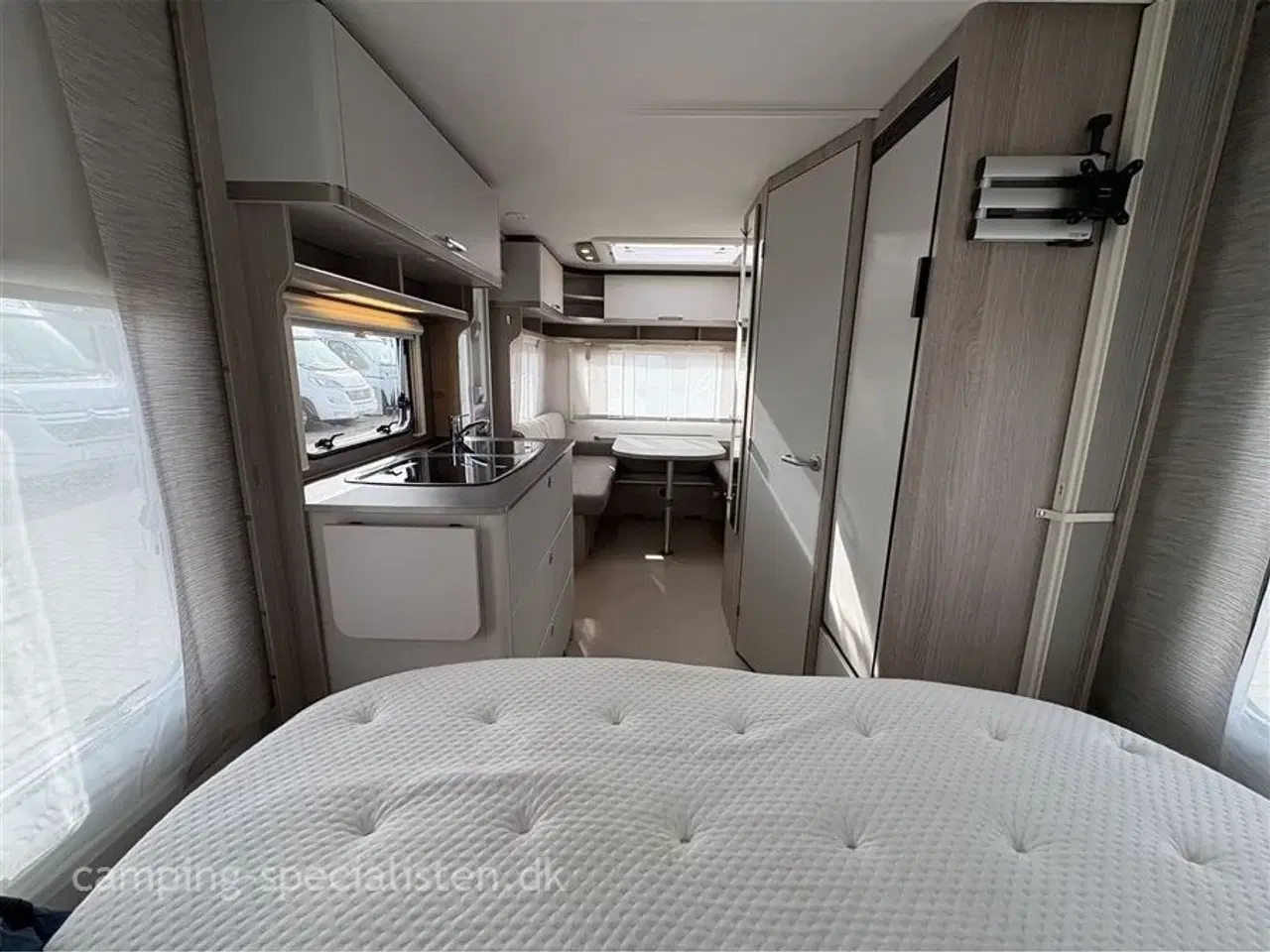 Billede 9 - 2023 - Bürstner Premio 490 TS Bürstner Premio 490 TS Limited Edition 2023 - Se den nu hos Camping-Specialisten.dk