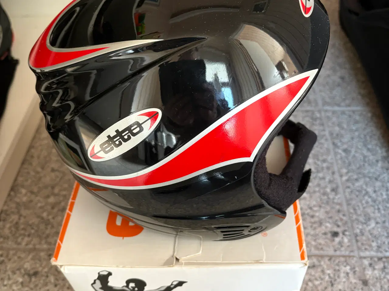 Billede 2 - Alpin junior skihjelm str. XL 62