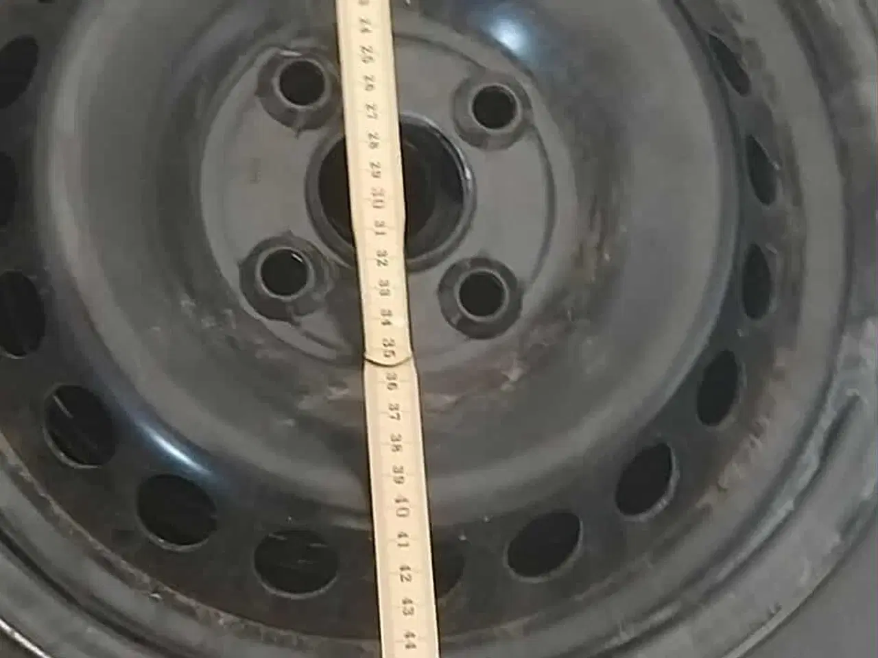Billede 5 - Vinterdæk med fælge til Hyundai I 10, næsten nye