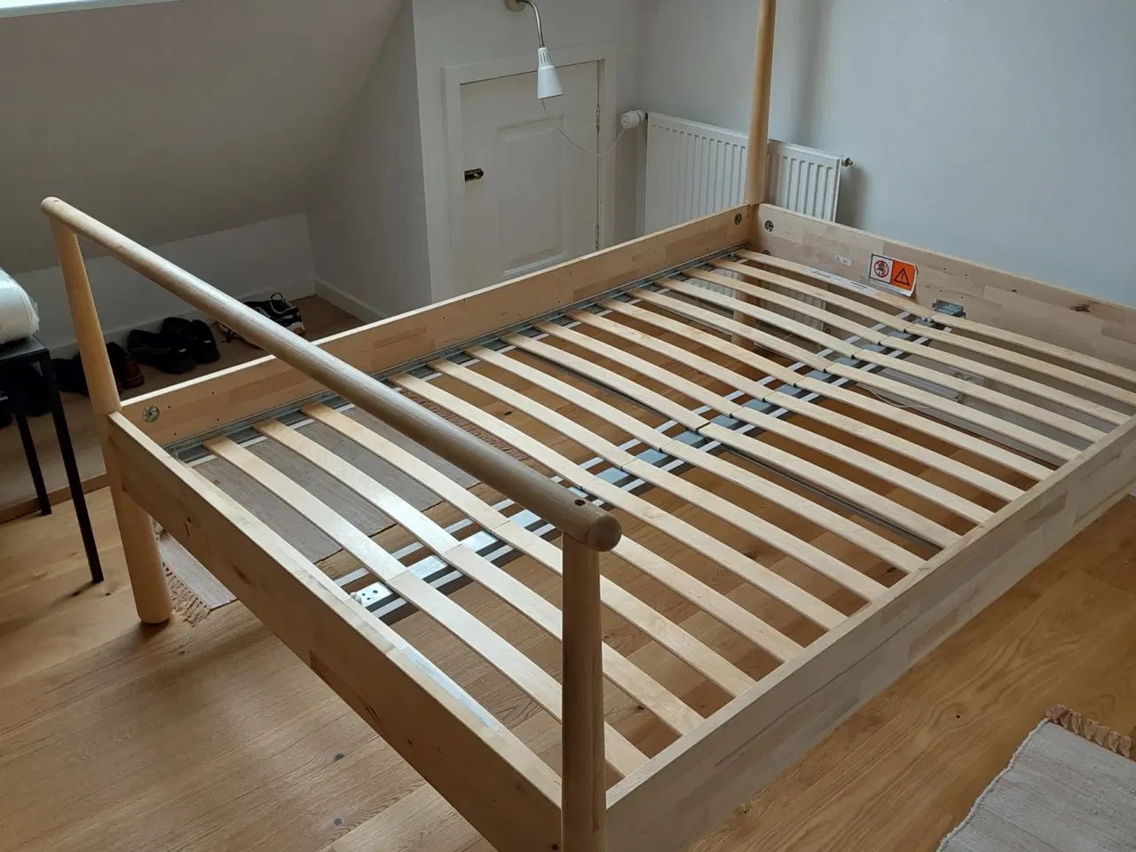Billede 2 - Dejlig dobbeltseng (IKEA-model)