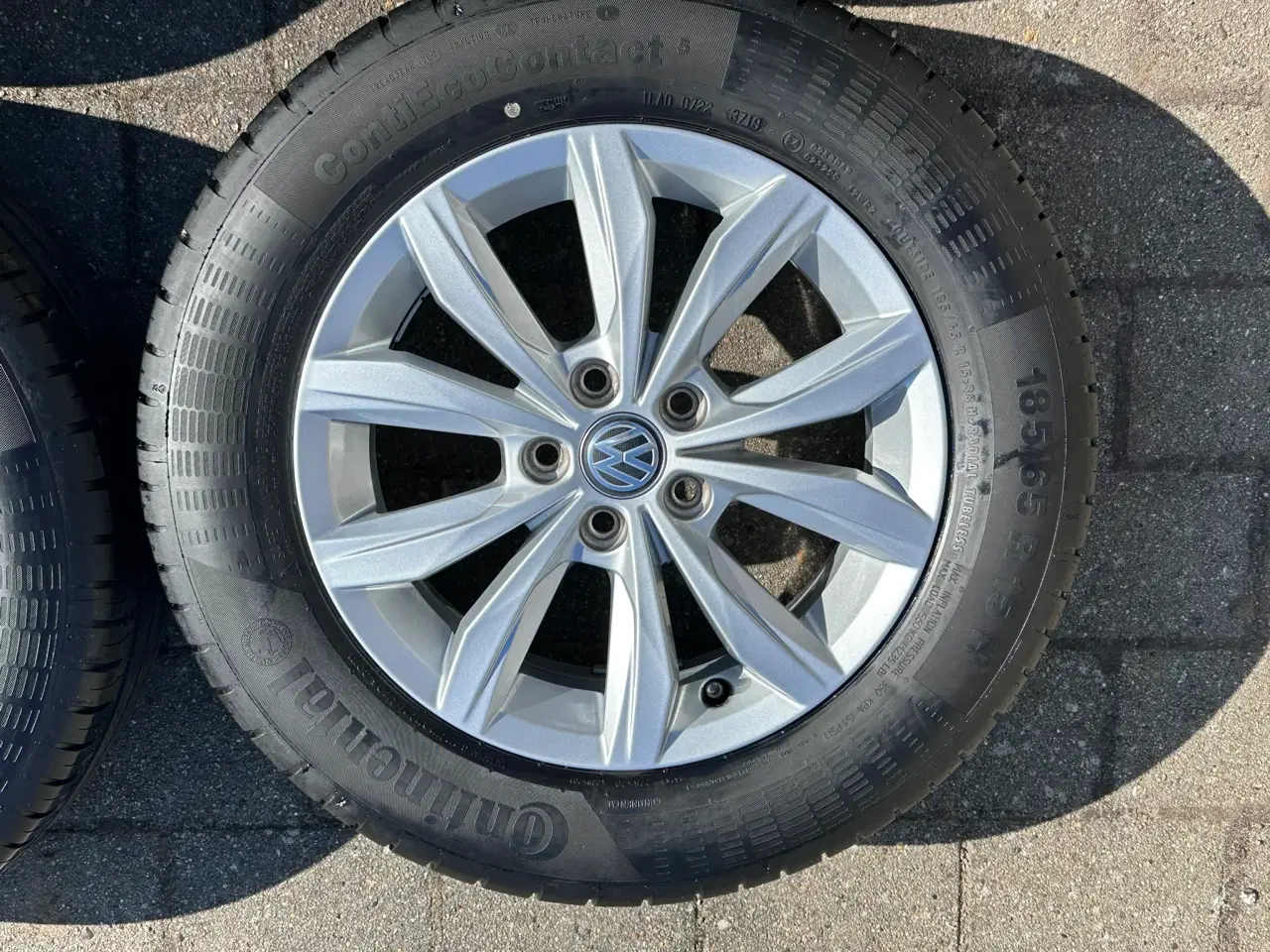Billede 3 - VW Polo originale alufælge med Continental 