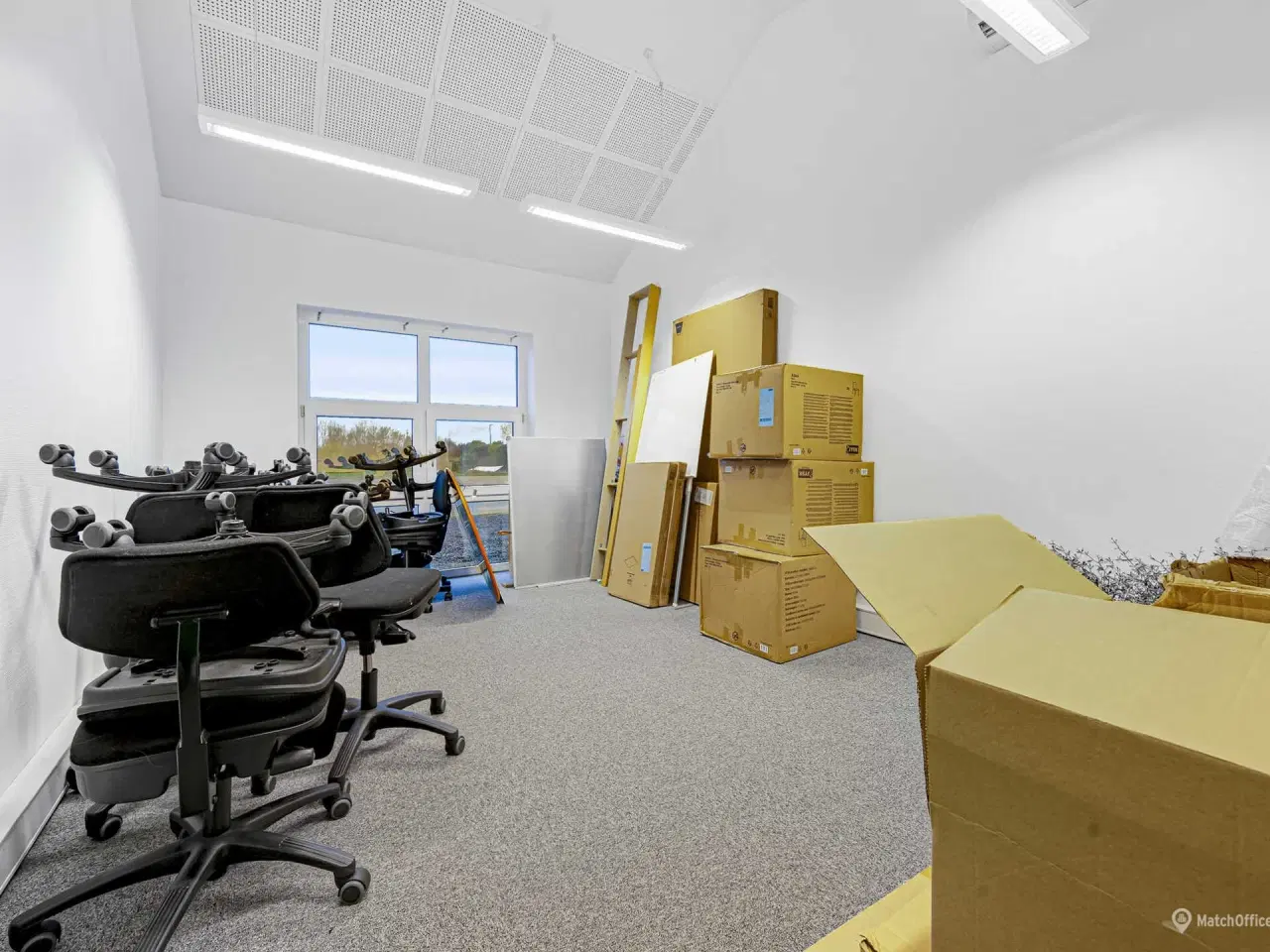 Billede 16 - Højloftet lagerlejemål med gode logistikforhold