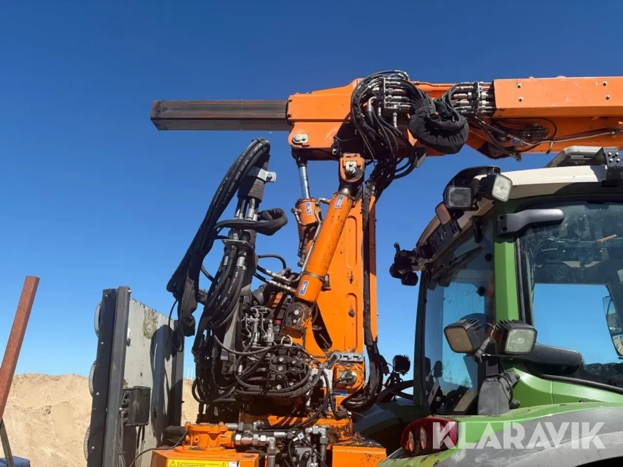 Billede 8 - Traktor Fendt 724 Vario med armklipper/rabatklipper