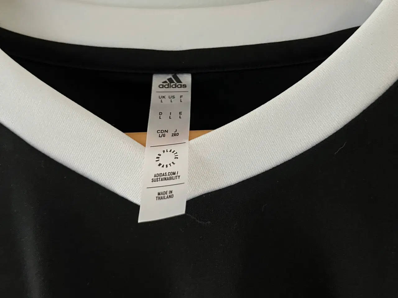 Billede 2 - Adidas T-shirts str XL