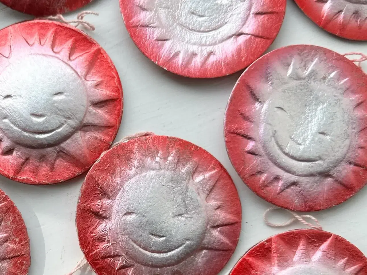 Billede 8 - Sovjetisk pappynt, sol, pr stk