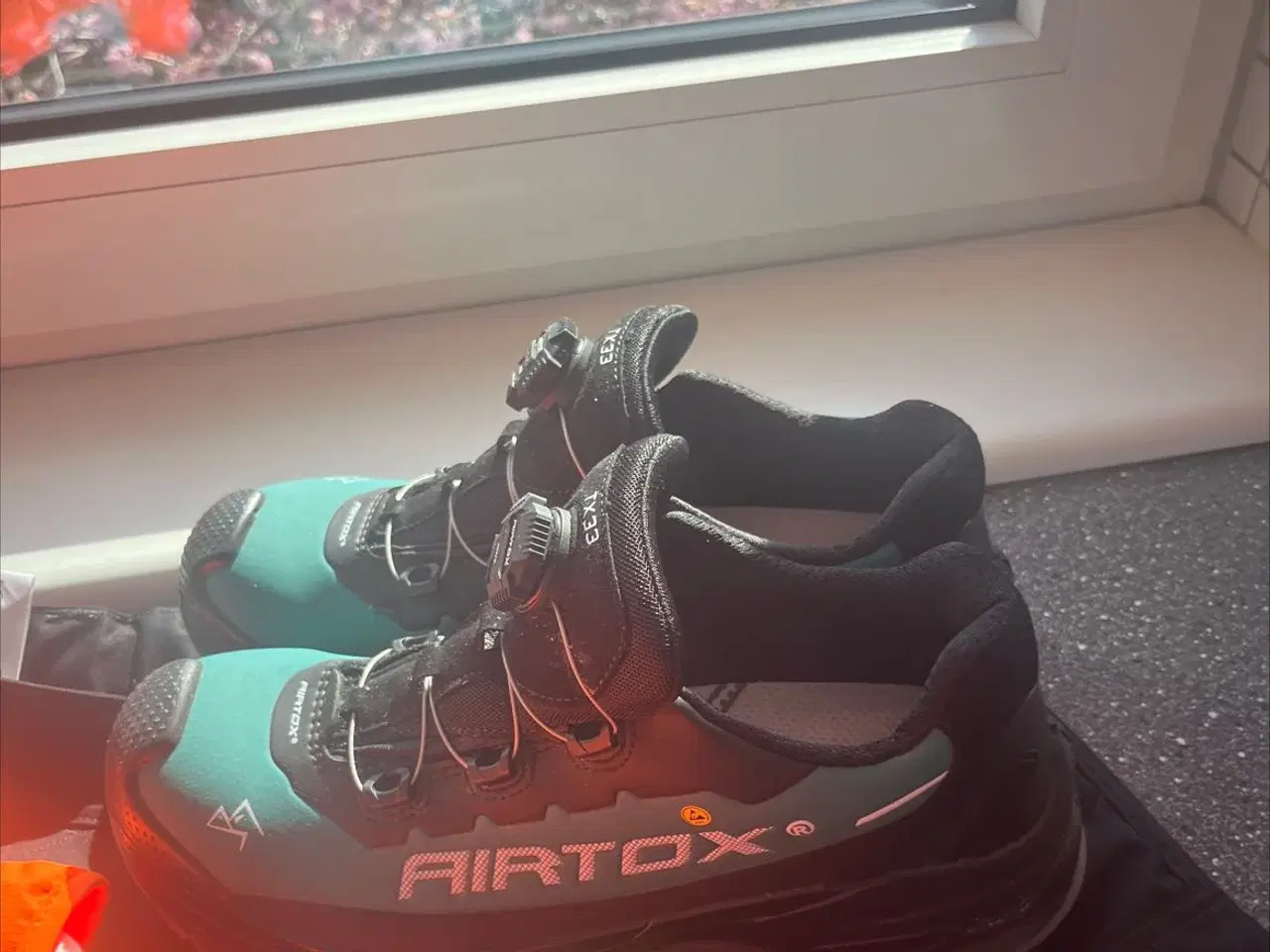 Billede 2 - Sikkerheds sko airtox tx 33