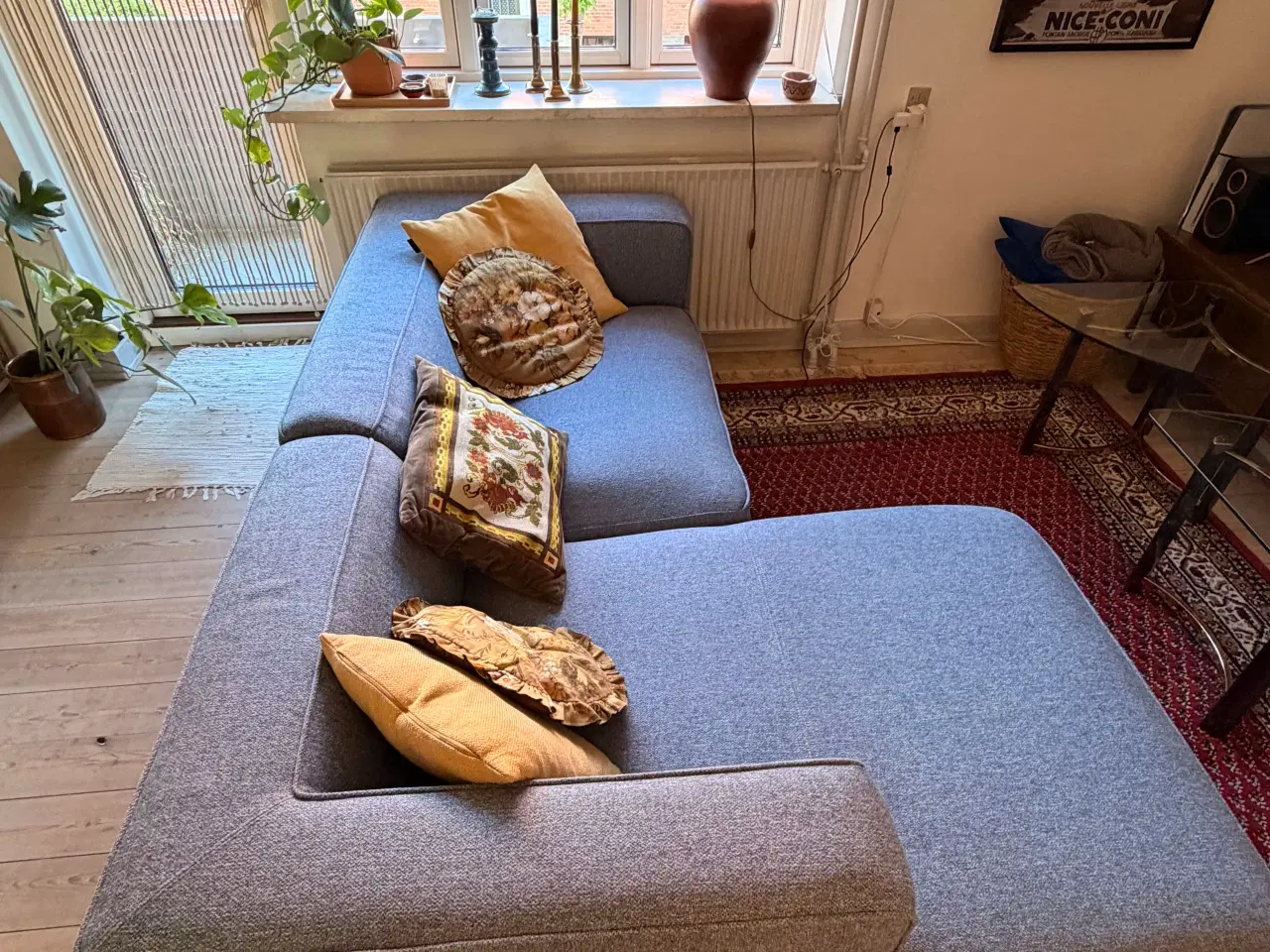 Billede 2 - Blågrå sofa sælges