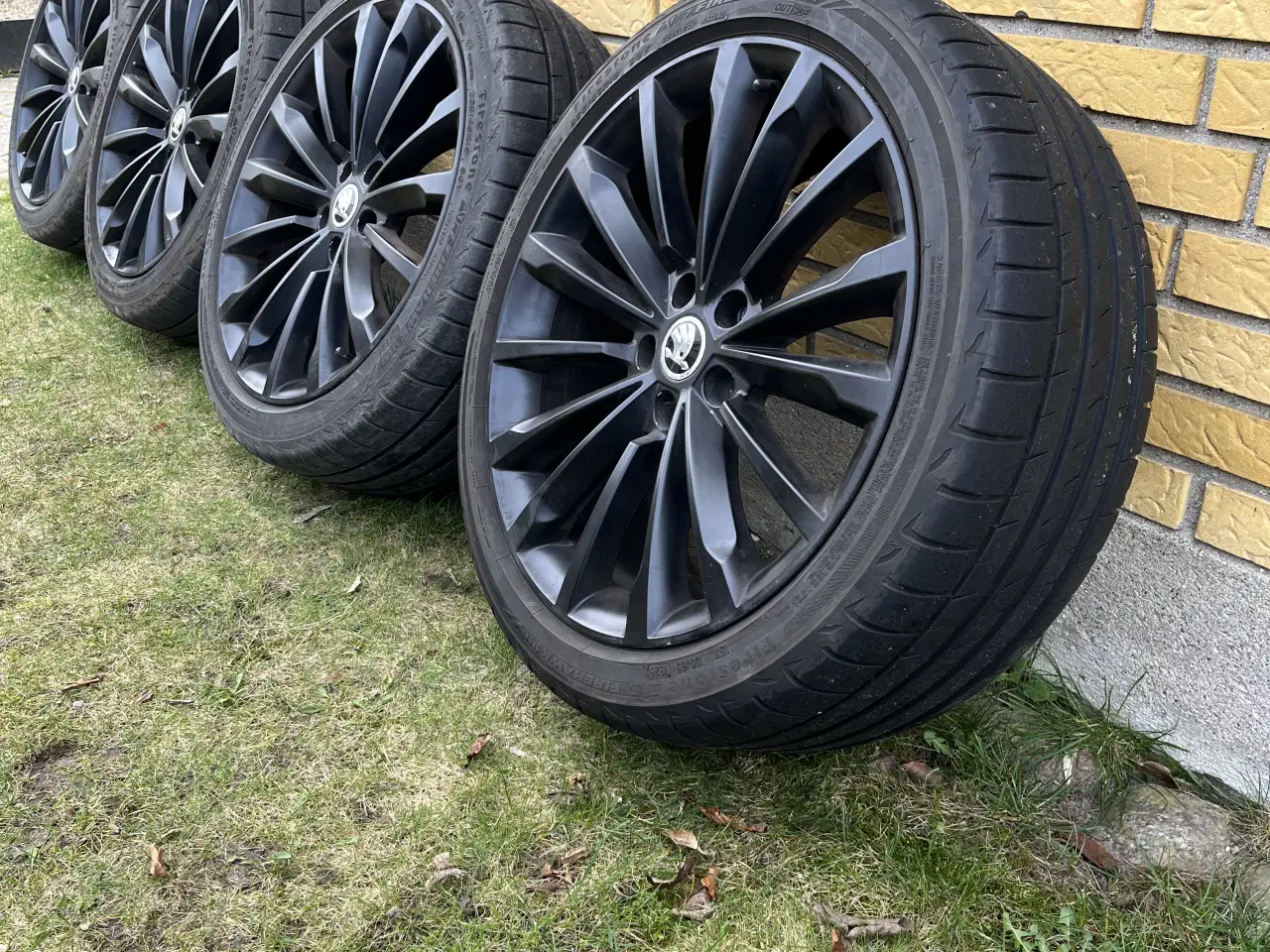 Billede 3 - Skoda Alufælge 19” 