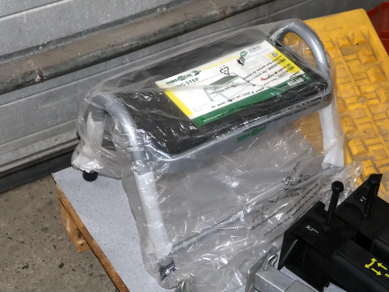 Billede 4 - Div Nivelleringskiler, rørhaler, trappetrin m.m.