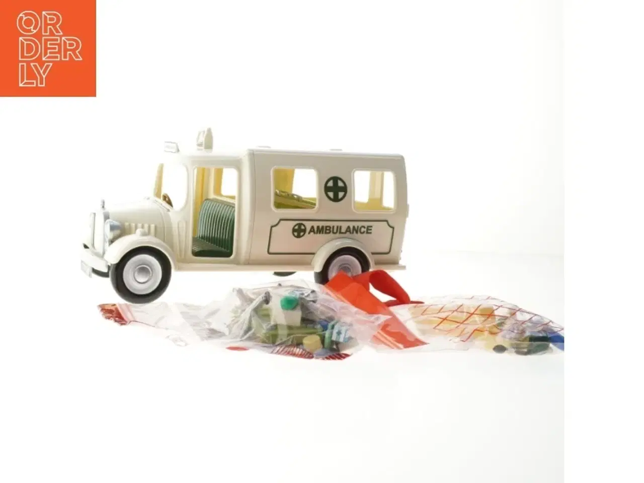 Billede 2 - Sylvanian Families ambulance køretøj fra Sylvanian Families (str. 31,5x14 cm)