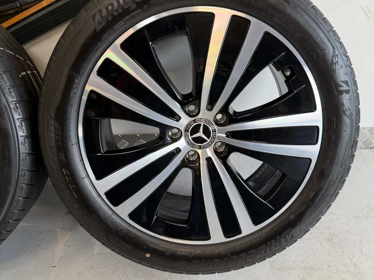Billede 5 - 19” originale Mercedes alufælge med sommerdæk