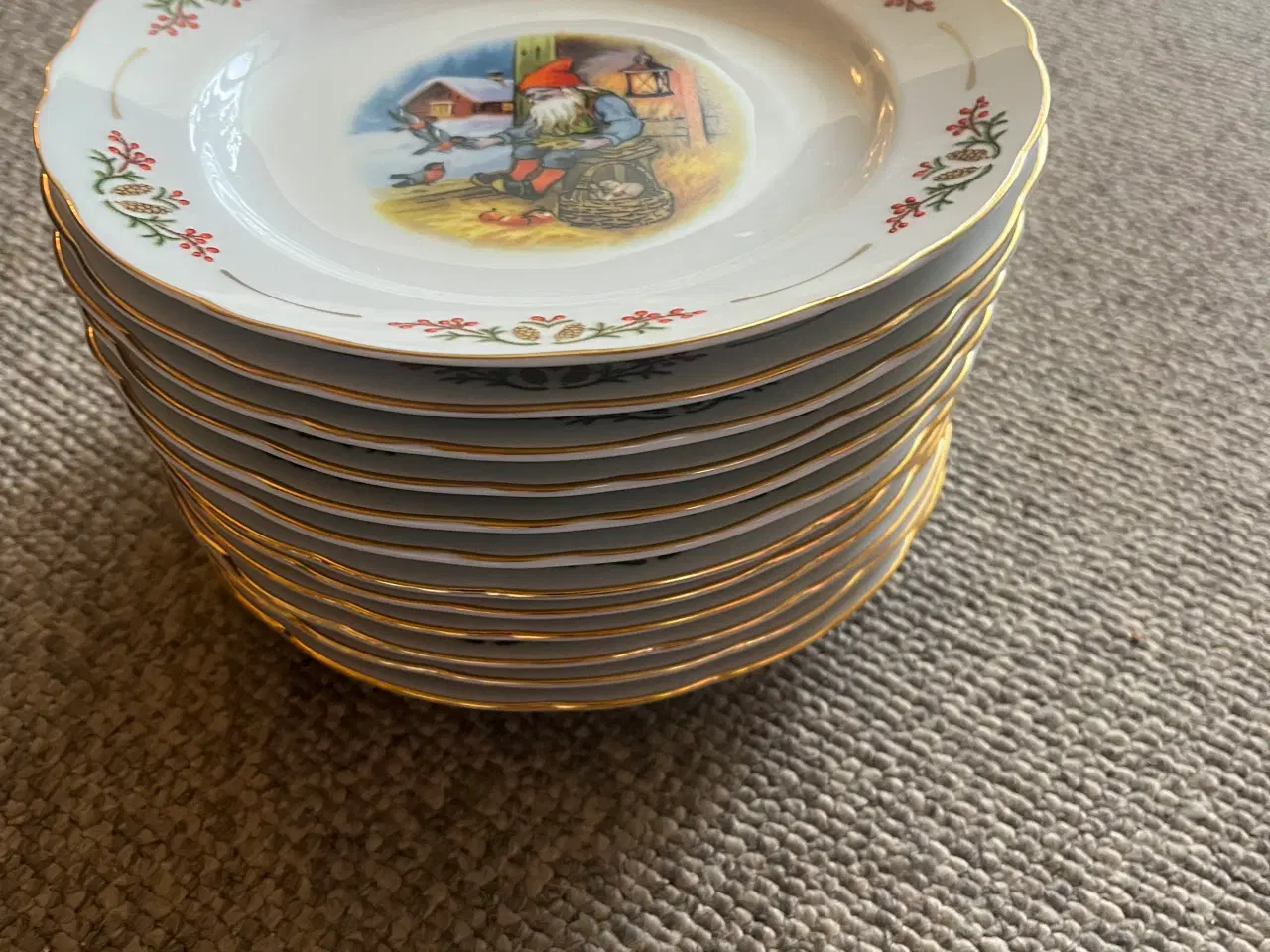 Billede 1 - 12 tallerkner 