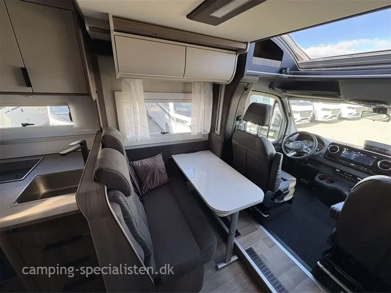 Billede 7 - 2026 - Kabe Novum 750 LGB   Kabe Novum 750 LGB 2026 - Se den nu hos Camping-Specialisten.dk