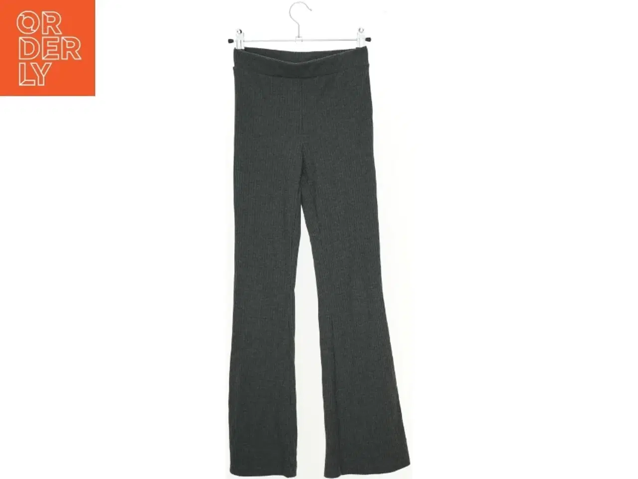 Billede 2 - Bukser fra H&M (str. 146 cm)