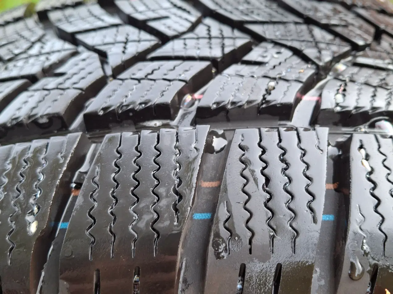 Billede 3 - Bridgestone Blizzak vinterdæk med fælge 215/65 R17