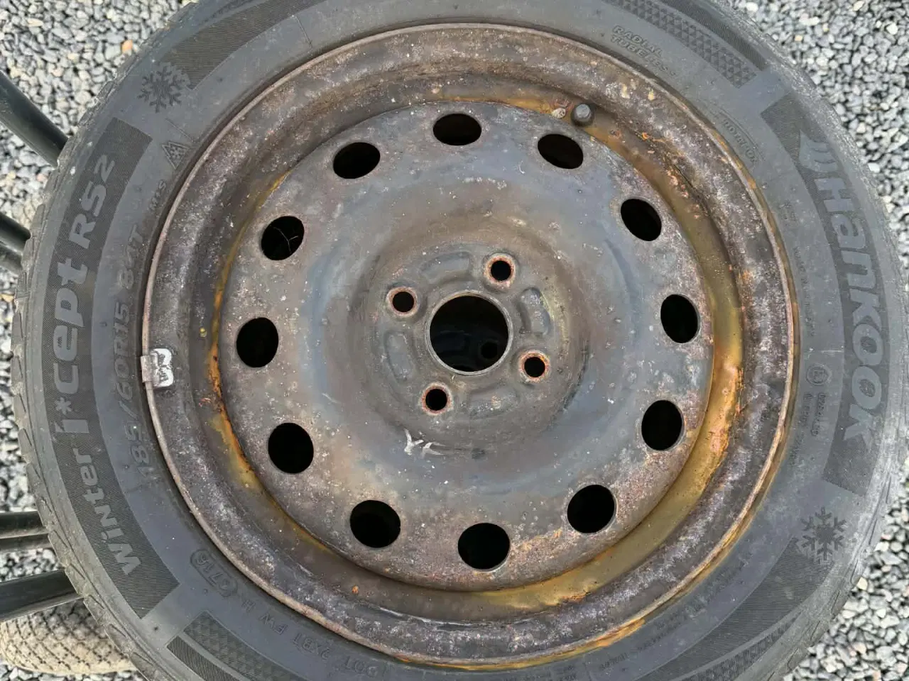 Billede 1 - 15" Stålfælge med Hankook vinterdæk