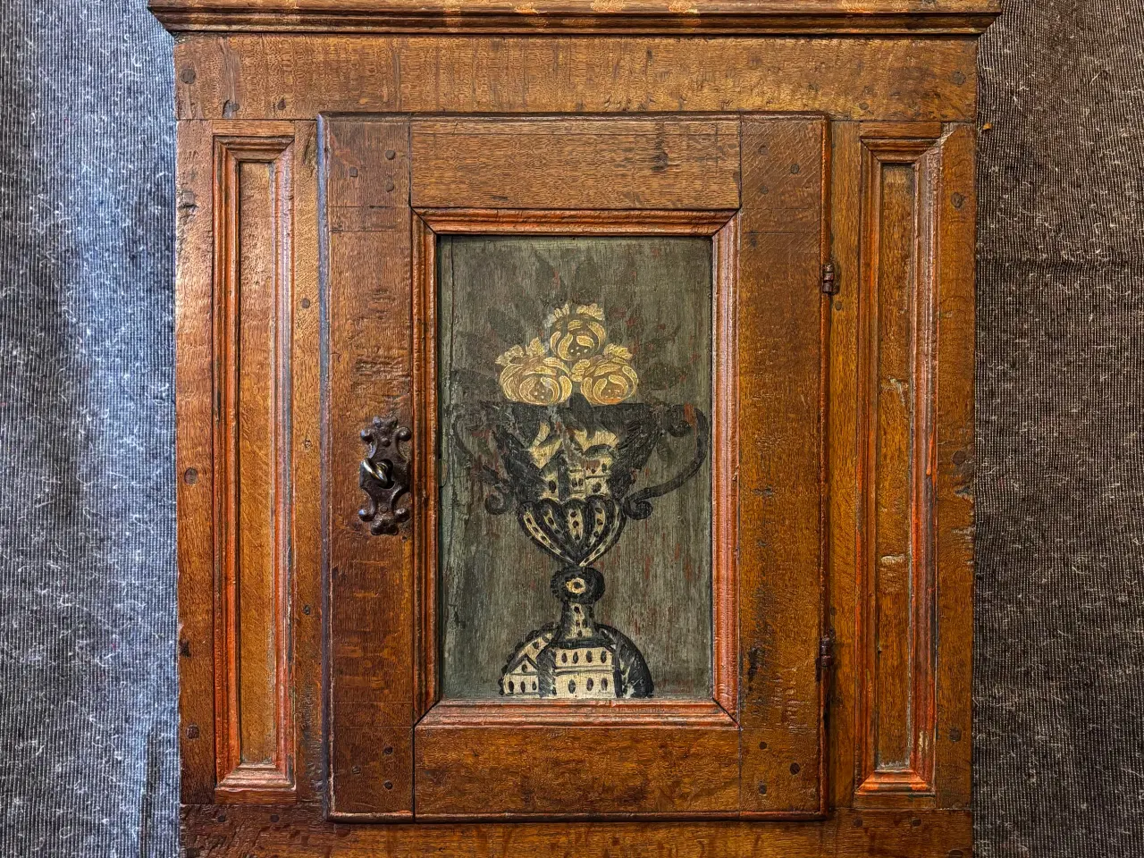 Billede 1 - Tobaksskab fra 1700 tallet