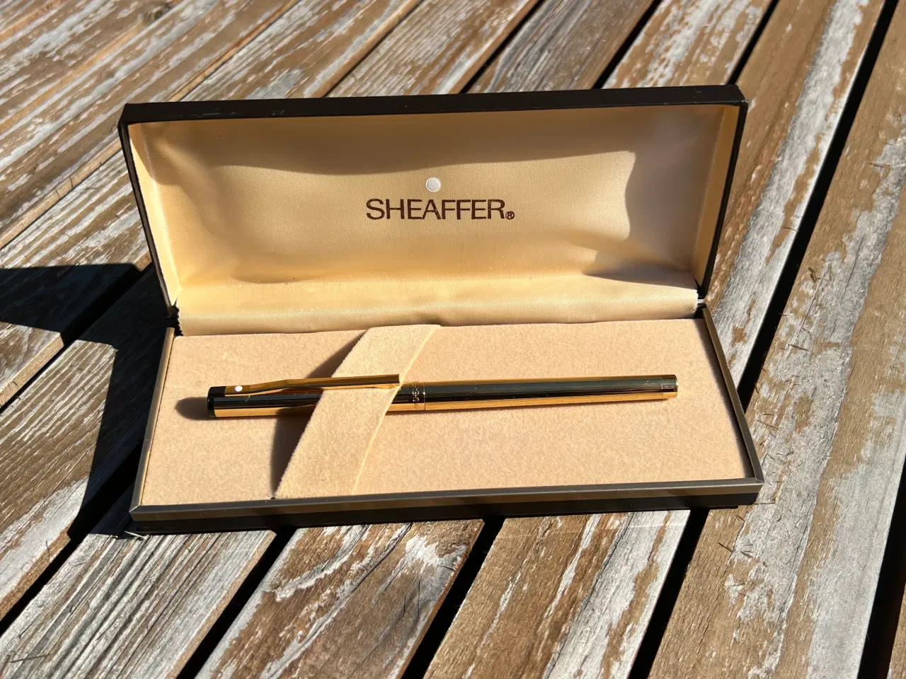 Billede 1 - Eksklusiv Sheaffer fyldepen – Gold electroplated –
