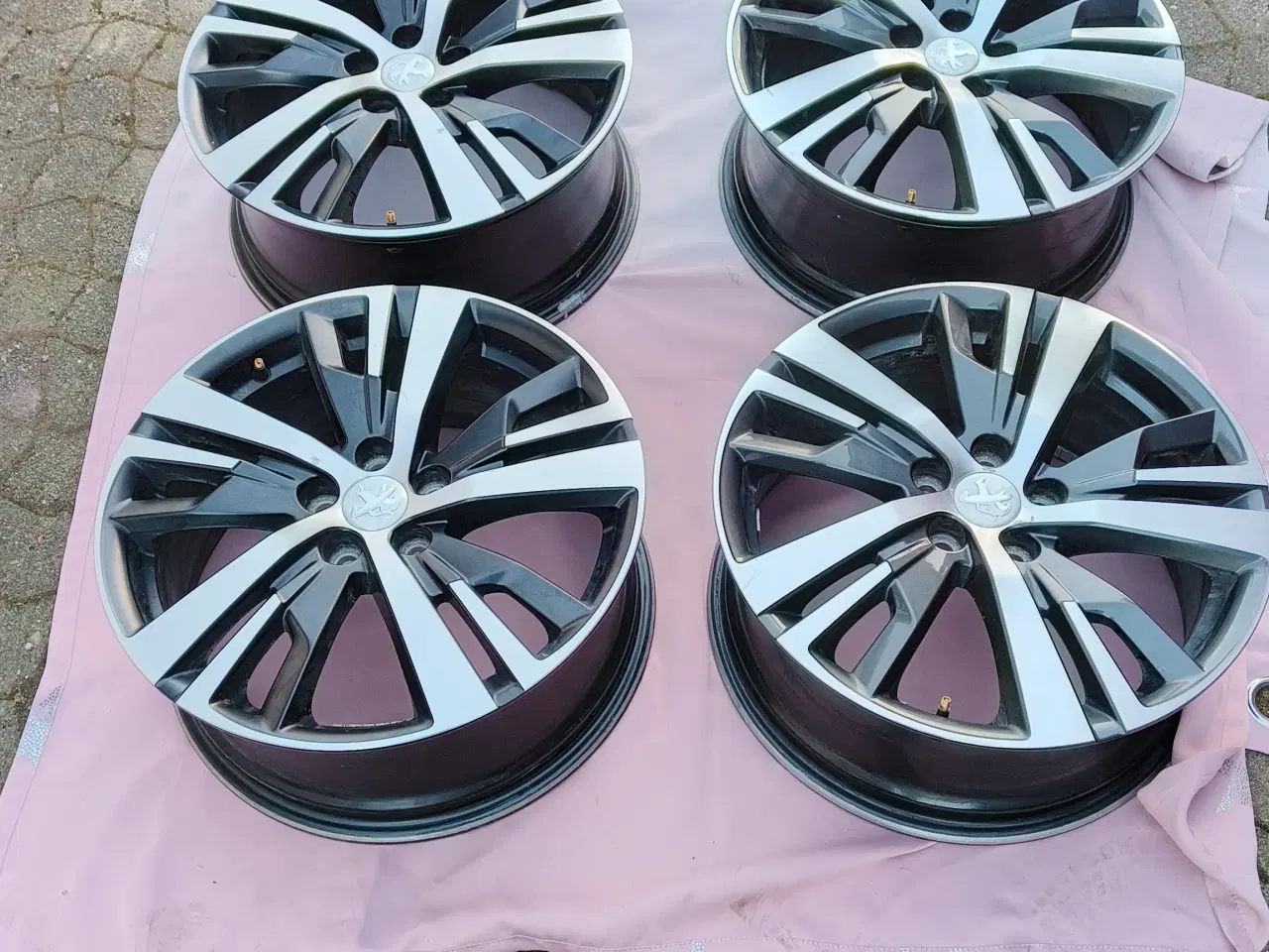 Billede 1 - Originale peugeot alufælge 18/5x108