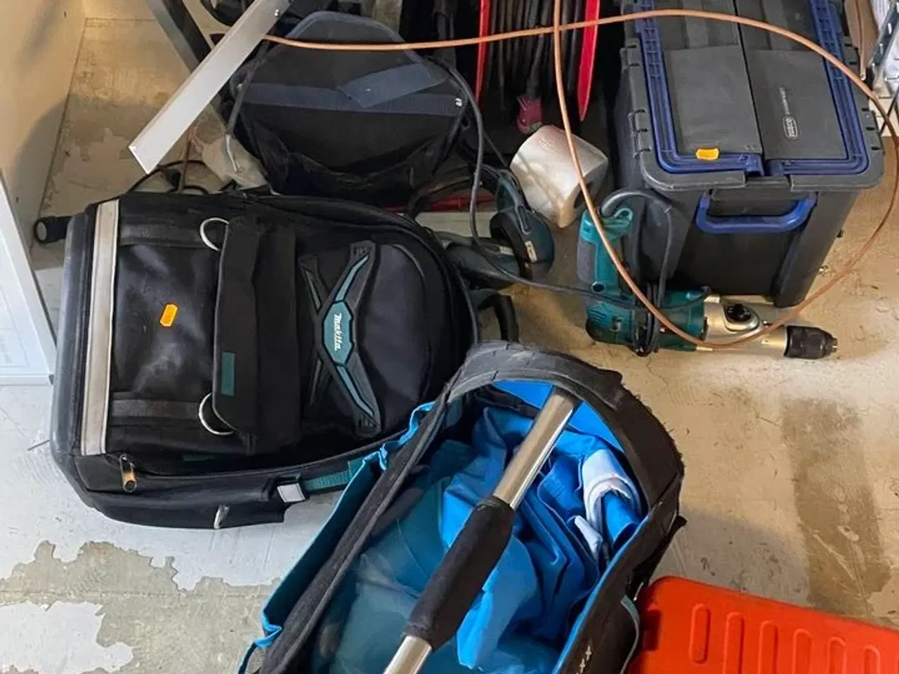 Billede 1 - Værktøj og tasker