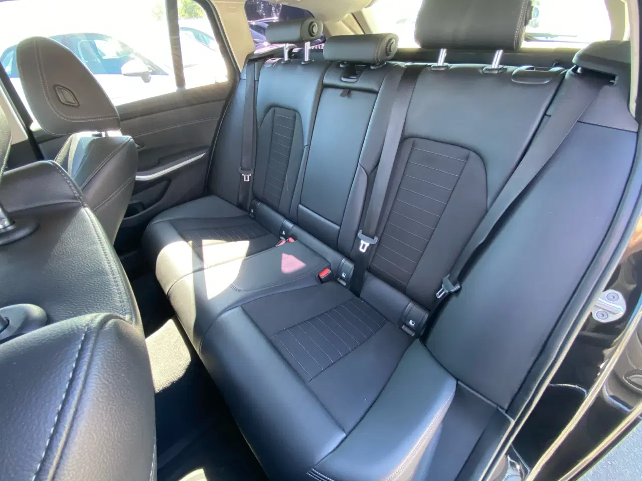 Billede 15 - BMW 330e Touring 2,0 Plugin-hybrid Sport Line Steptronic 292HK Stc 8g Aut.