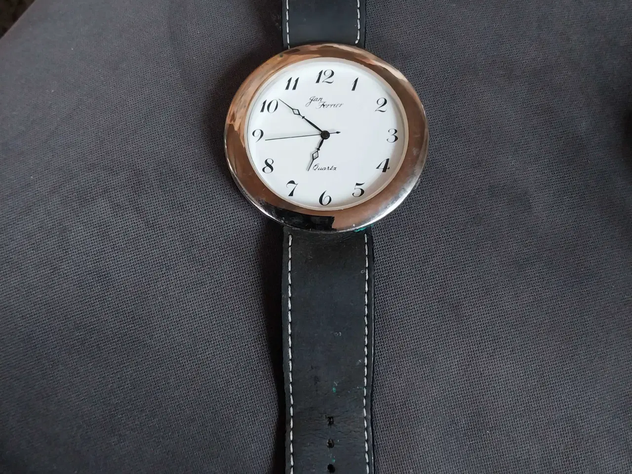 Billede 2 - Pænt dame ur
