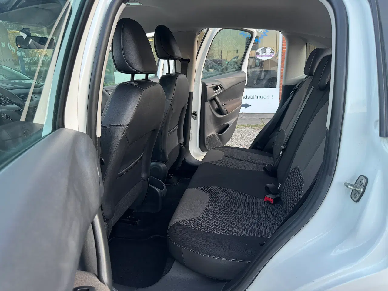 Billede 8 - Citroen C3 1.2 Nysyn Meget pæn og velholdt