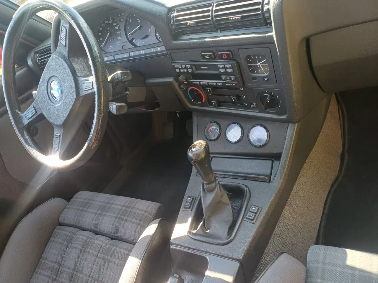 Billede 4 - Bmw E30 318 IS