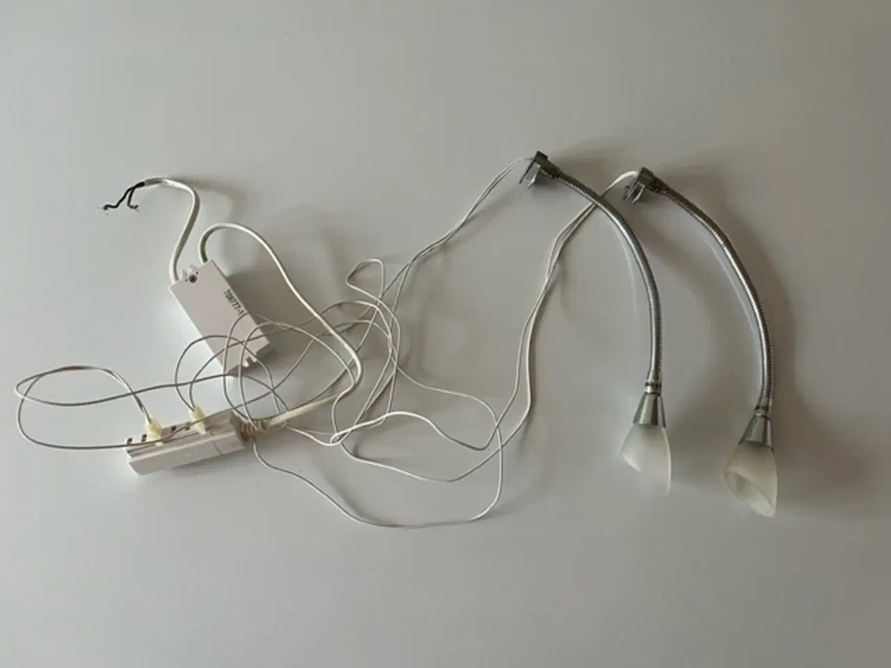 Billede 4 - 2 lamper til spejl