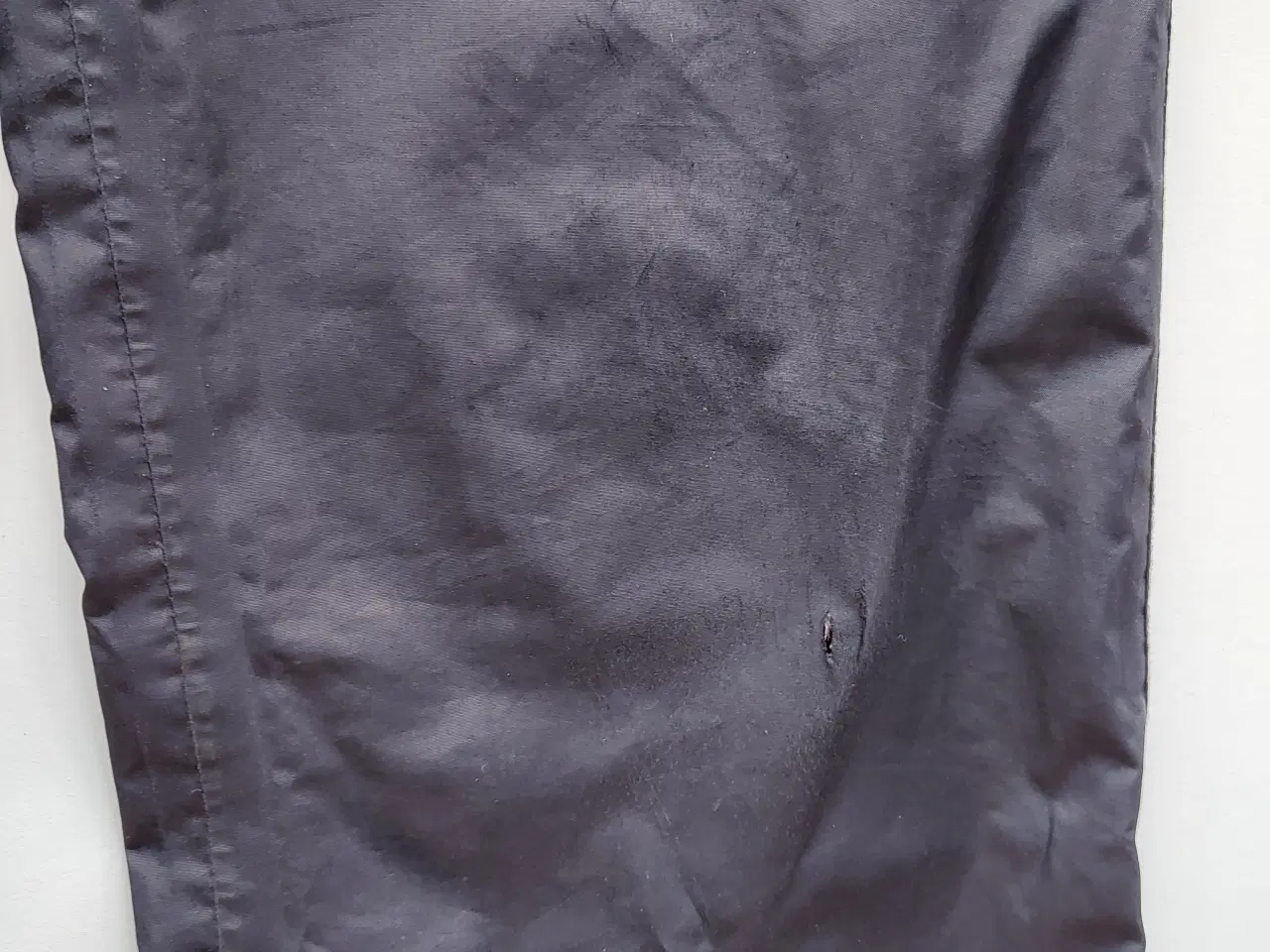 Billede 2 - Regntøj sort, str.152/158