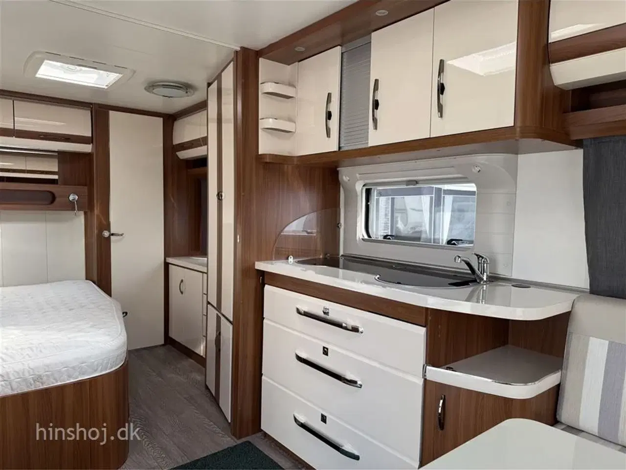 Billede 6 - 2017 - Hobby Excellent 560 WFU   Dejlig vogn med rundsidegruppe og franskseng fra Hinshøj Caravan A/S