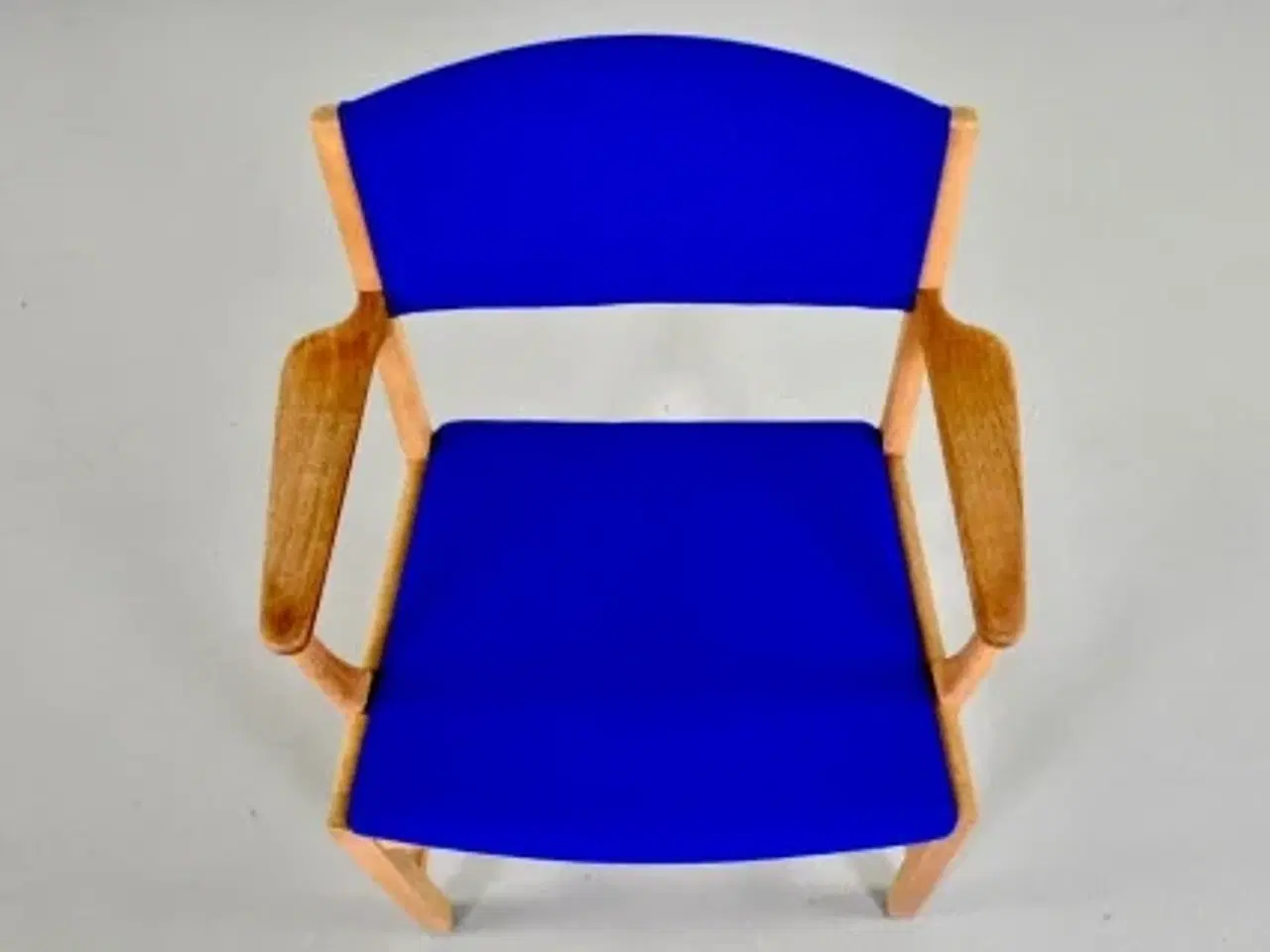 Billede 5 - Konferencestol med armlæn og blå polster