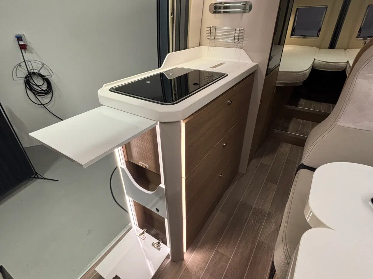 Billede 11 - Autocamper til salg - McLouis Menfys Prestige 4