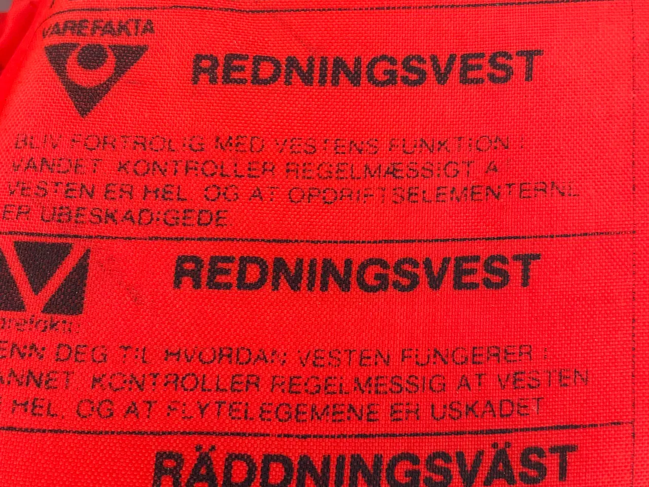 Billede 2 - Redningsvest 10-20 kg