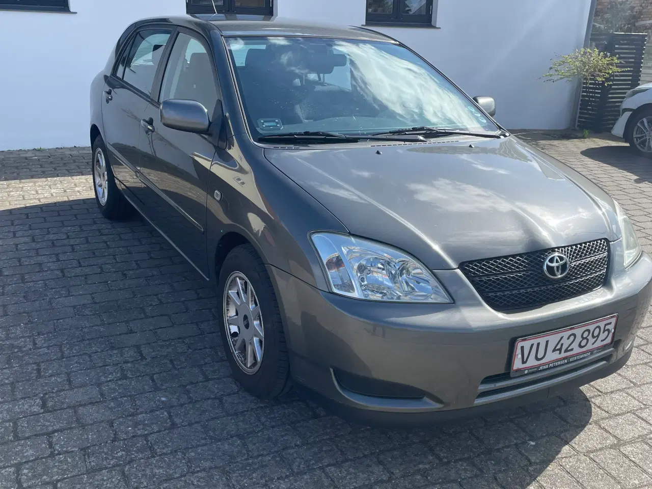 Billede 2 - Nysynet Toyota Corolla benzin 