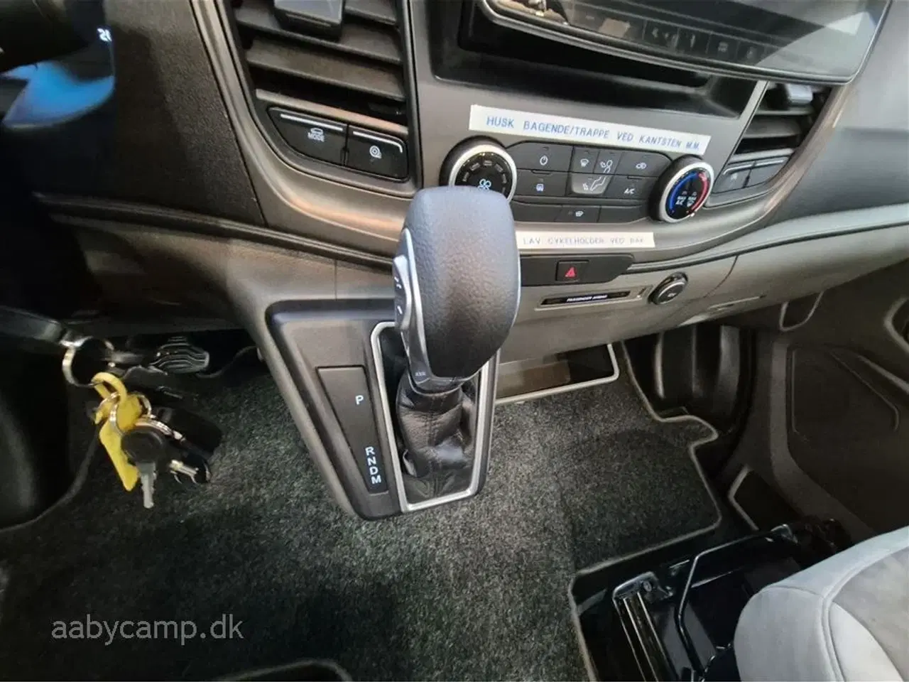 Billede 7 - 2020 - Benimar Tessoro 487   Nk pakke. Automatgear. Solcelle. 2x batteri. 2000W Inverter. elektriske støtteben.  Thetford ovn. sommer/vinterhjul. fuld service.  Kun 40,000 Km!!!