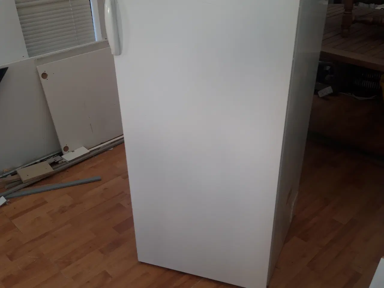 Billede 1 - Atlas køleskab sælges