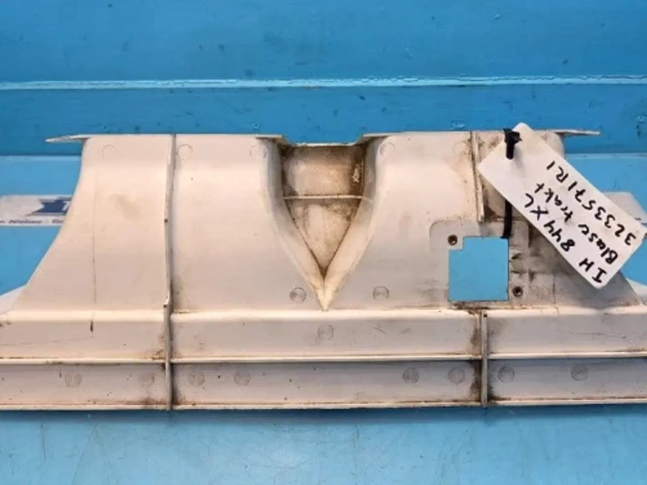 Billede 9 - Case 844XL Blæsertrakt 3233571R1