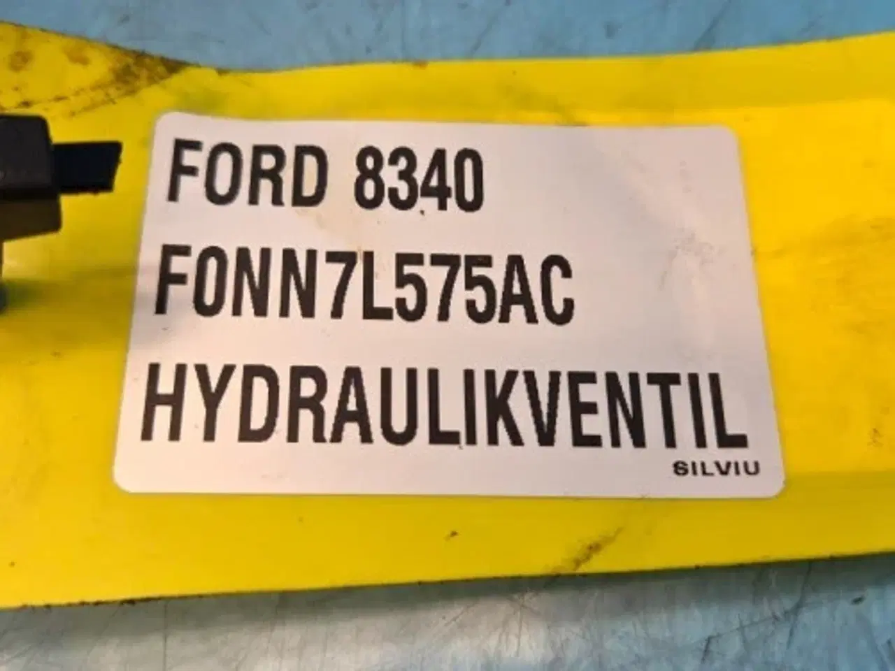 Billede 2 - Ford 8340 Hydraulikventil F0NN7L575AC