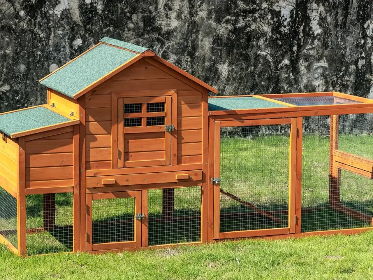 Billede 1 - Hønsehus Model "Naja"