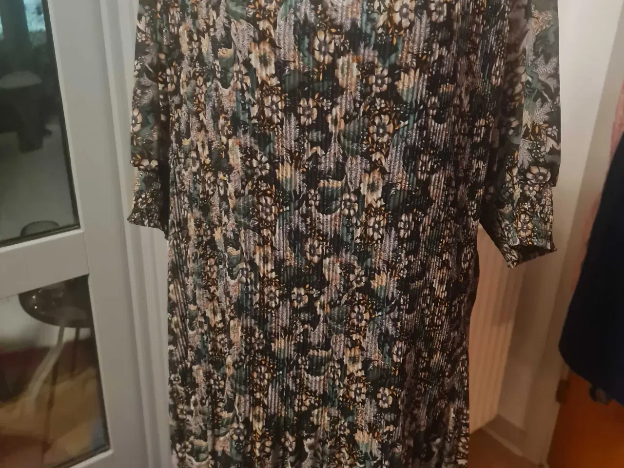 Billede 1 - Kjole str 50-52 L fra No 1 By Ox