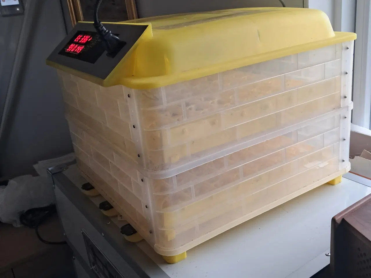 Billede 2 - Rugemaskine næsten ny