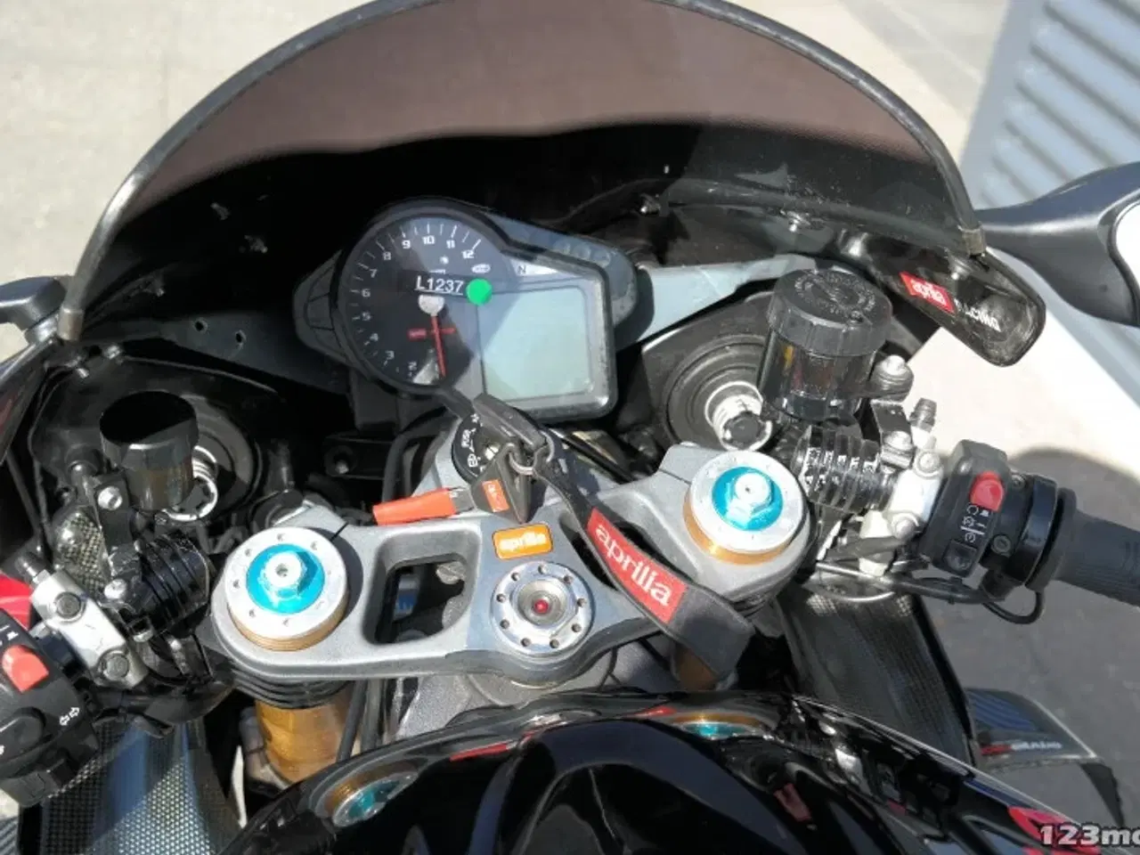 Billede 22 - Aprilia RSV 1000 R Factory ENGROS/UDEN KLARGØRING
