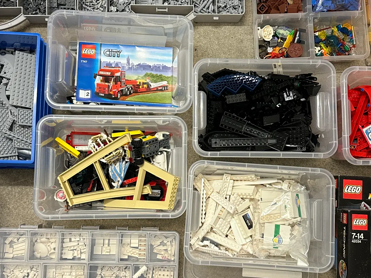 Billede 4 - Blandet LEGO og blå LEGO-kasser