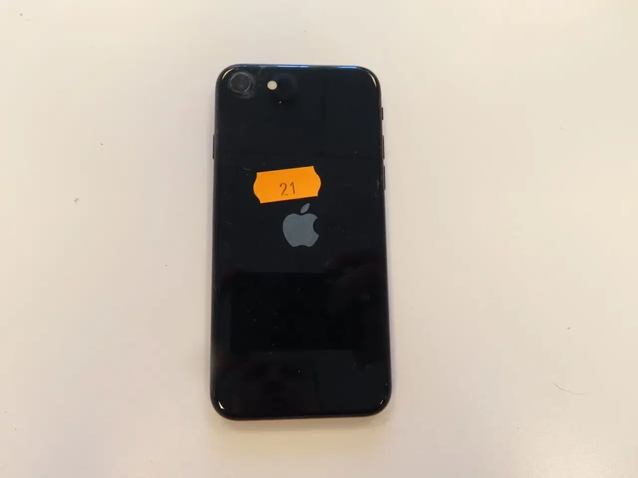 Billede 2 - Mobiltelefon APPLE Iphone SE 3. Gen - 64 GB