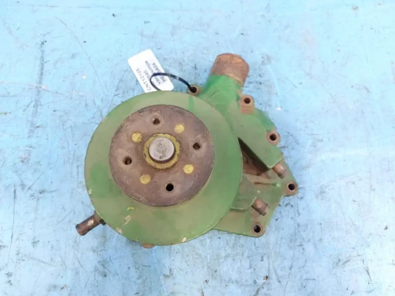 Billede 11 - John Deere 3640 Renoveret Vandpumpe RE18676